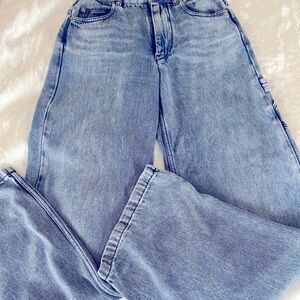 Isabel Murant Etoile light wash blue jean